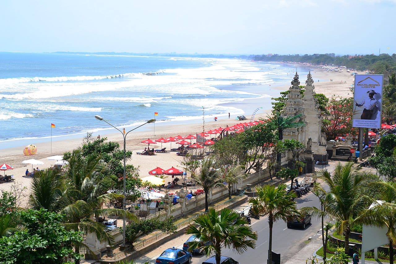 Surfing near Seminyak, Bali — Dreamland Beach break